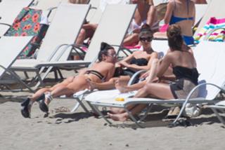 Stephanie Davis feet photo thumbnail