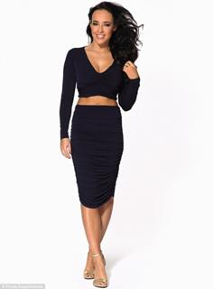 Stephanie Davis feet photo thumbnail