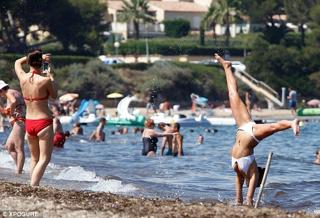 Stephanie Davis feet photo thumbnail