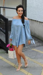 Stephanie Davis feet photo thumbnail