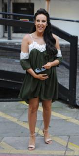 Stephanie Davis feet photo thumbnail