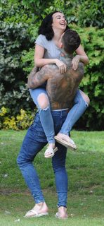 Stephanie Davis feet photo thumbnail