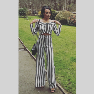 Stephanie Davis feet photo thumbnail