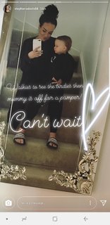 Stephanie Davis feet photo thumbnail