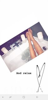 Stephanie Davis feet photo thumbnail
