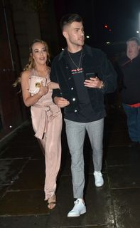 Stephanie Davis feet photo thumbnail