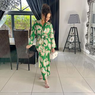 Stephanie Davis feet photo thumbnail