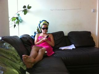 Stephanie Davis feet photo thumbnail