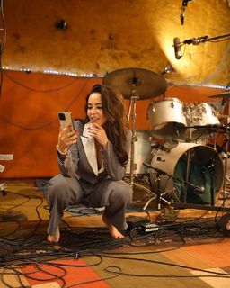 Stephanie Davis feet photo thumbnail