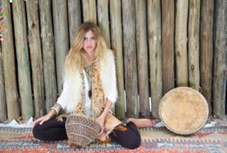 Stephanie Demner feet photo 2