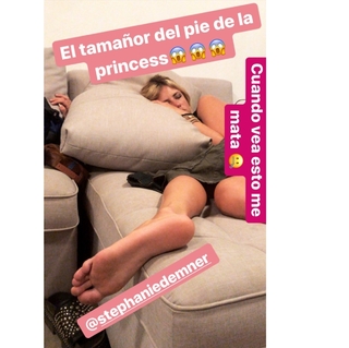 Stephanie Demner feet photo 9