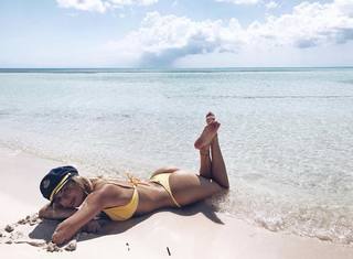 Stephanie Demner feet photo 1