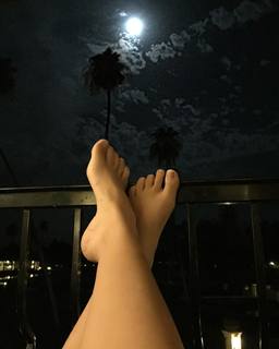 Stephanie Gerard feet photo 17