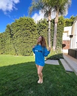 Stephanie Gerard feet photo 8