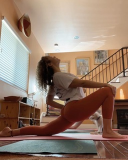 Stephanie Gerard feet photo 11