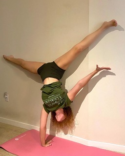 Stephanie Gerard feet photo 13
