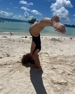 Stephanie Gerard feet photo 3