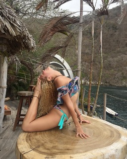 Stephanie Gerard feet photo 8