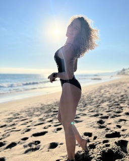 Stephanie Gerard feet photo 1
