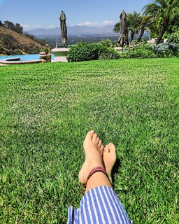 Stephanie Gerard feet photo 7