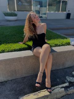 Stephanie Gerard feet photo 9