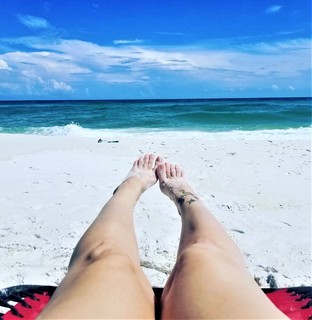 Stephanie Hayden feet photo 8