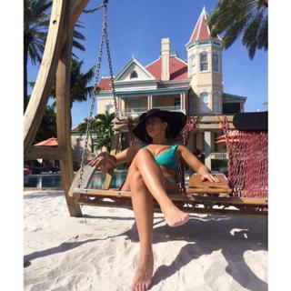Stephanie Himonidis feet photo 11