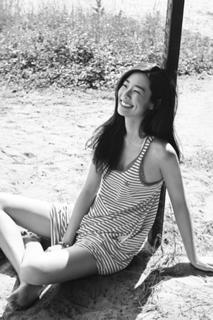 Stephanie Lee feet photo 14