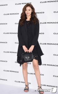 Stephanie Lee feet photo 9