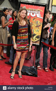 Stephanie Lemelin feet photo 11