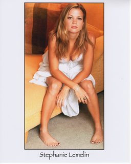 Stephanie Lemelin feet photo 8
