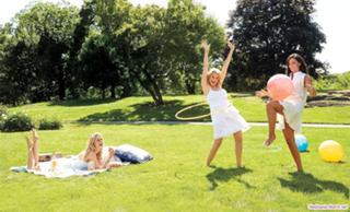 Stephanie March feet photo thumbnail