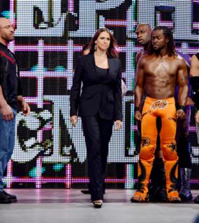 Stephanie McMahon feet photo thumbnail
