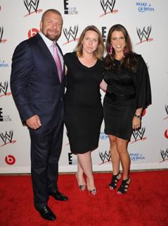 Stephanie McMahon feet photo thumbnail