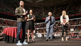 Stephanie McMahon feet photo thumbnail