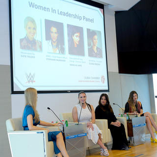 Stephanie McMahon feet photo thumbnail