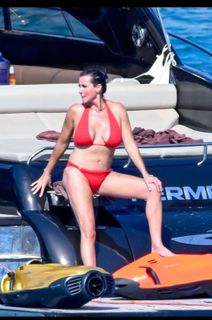 Stephanie McMahon feet photo thumbnail