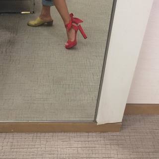 Stephanie Nur feet photo 2