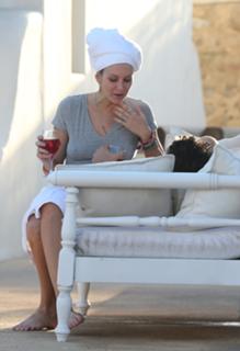 Stephanie Pratt feet photo thumbnail