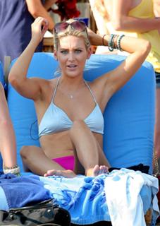 Stephanie Pratt feet photo thumbnail