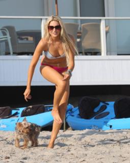 Stephanie Pratt feet photo thumbnail