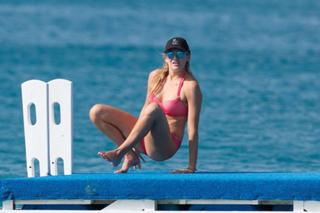 Stephanie Pratt feet photo thumbnail