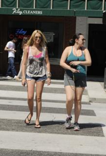 Stephanie Pratt feet photo thumbnail