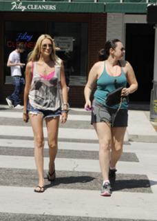 Stephanie Pratt feet photo thumbnail