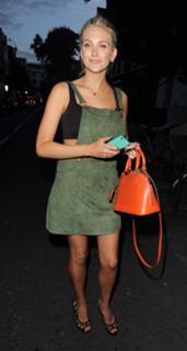 Stephanie Pratt feet photo thumbnail