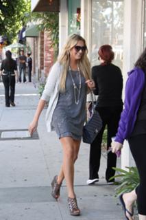 Stephanie Pratt feet photo thumbnail