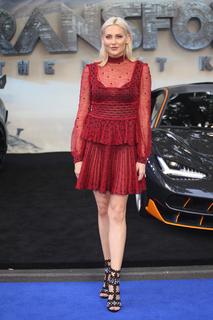 Stephanie Pratt feet photo thumbnail