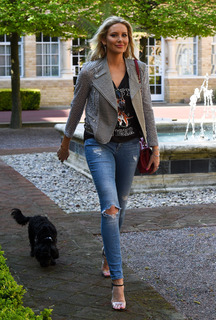 Stephanie Pratt feet photo thumbnail