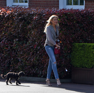 Stephanie Pratt feet photo thumbnail