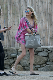 Stephanie Pratt feet photo thumbnail